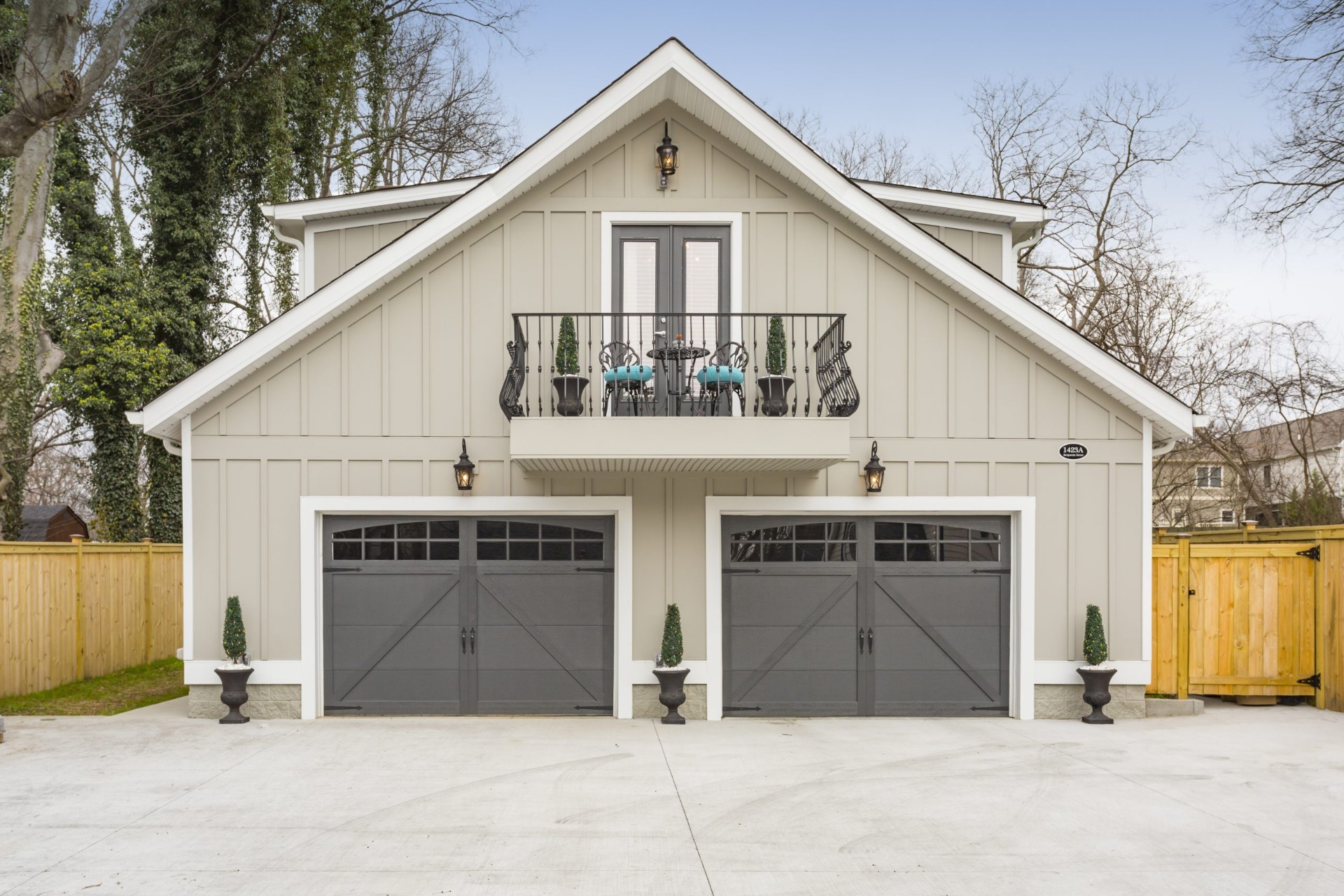Detached guest house short-term rental behind a Nashville homeowner's residence